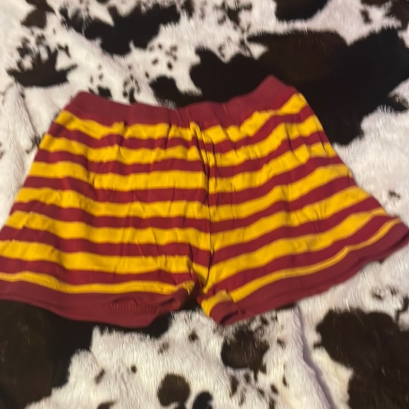 a pair of harry potter Gryffindor shorts - Picture 1 of 1